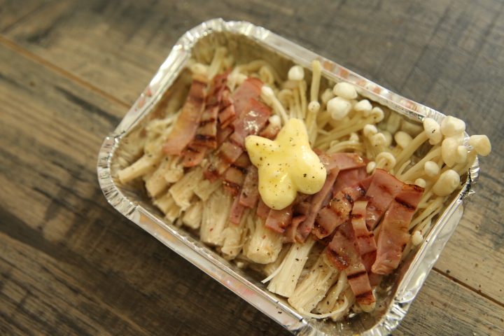 奶油培根金針菇