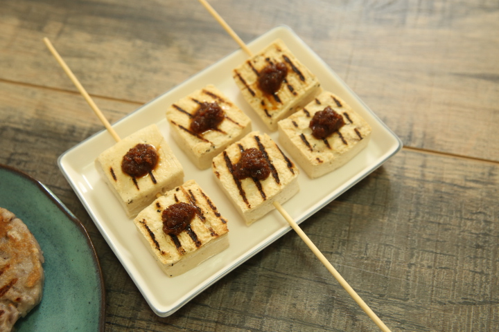 沙茶烤百頁豆腐